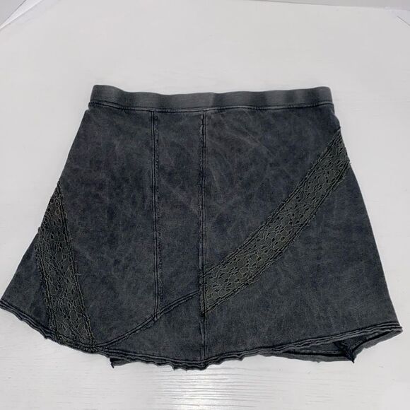 Free People Acid Washed Asymmetrical Zippered Jagged Edge Mini Skirt Size Small - Picture 4 of 12
